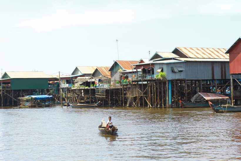 Exploring the Enchanting Kampong Phluk Floating Village - Season Matters: Rainy Season vs Dry Season Looks