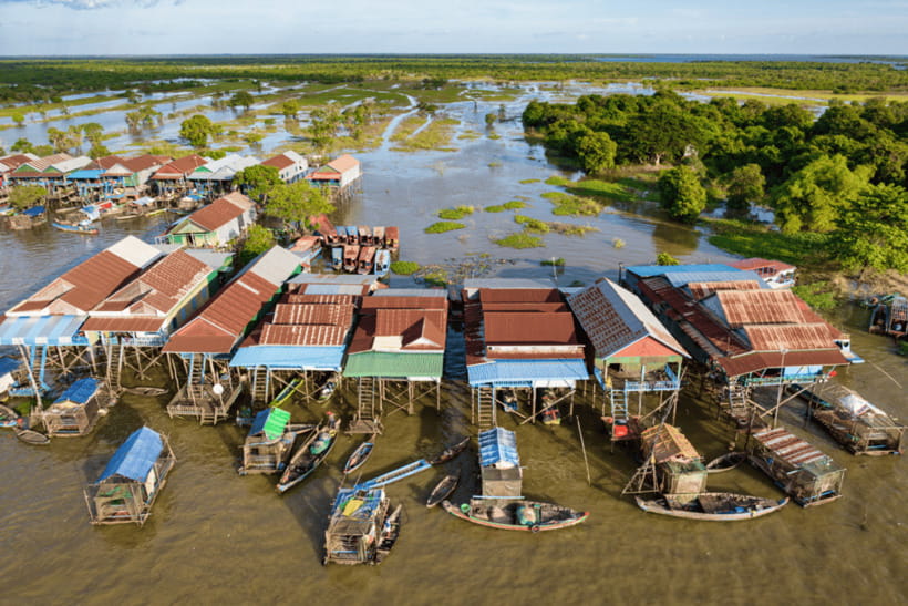 Floating Village Tour with Khmer Meal & Beer - The market stop: a short taste of local rhythms
