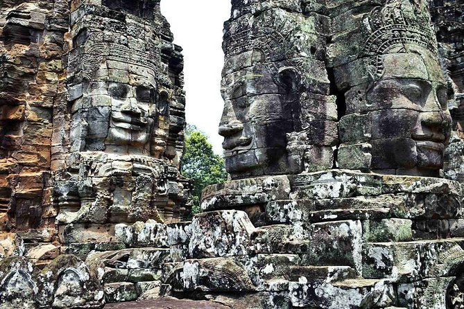 Four-day tour Angkor Wat, Banteay Srey, Beng Melea and Siem Reap discovery - Day 1: Angkor Thom first (Bayon, Ta Prohm, Banteay Kdei) then Angkor Wat at sunset