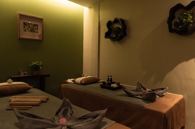 Four Hand Bliss (65 Mins) + Free Pick up or Drop Back - Hotel transfer in Siem Reap: the real value of pickup or drop-back