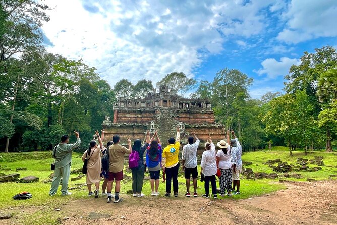( Free eSim) Classic Angkor Wat sunset Private Tour - Price and value: what $98.60 per group really buys