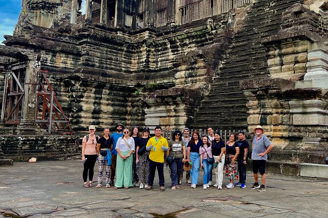 ( Free eSim) Classic Angkor Wat sunset Private Tour - The must-see temple flow: Angkor Wat to Phnom Bakheng