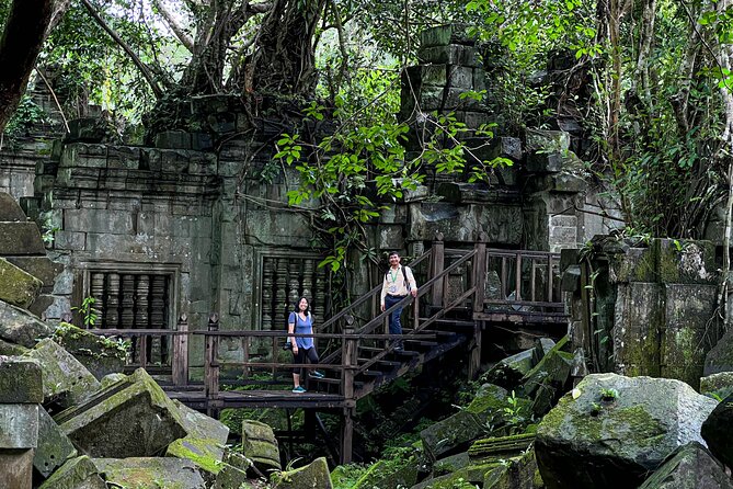 From Siem Reap: Angkor Wat and Floating Village 3-Day Trip - Kampong Phluk on Tonle Sap: boats, mangroves, and daily life