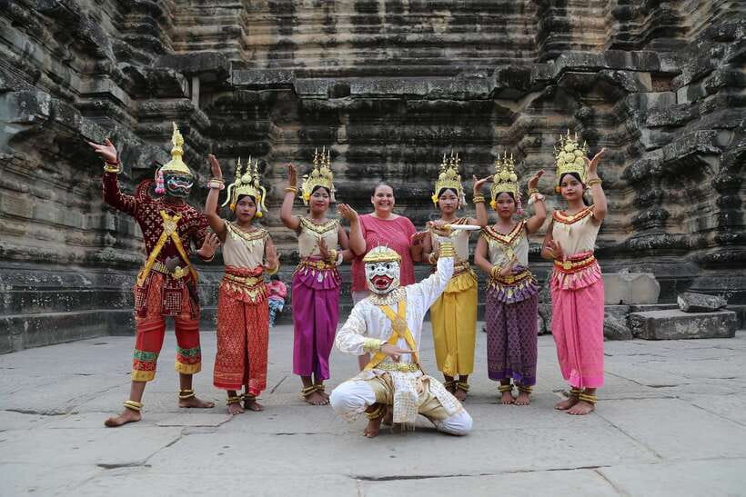 From Siem Reap: Angkor Wat Full-Day Private Tour & Sunrise - Should you book this sunrise private tour?