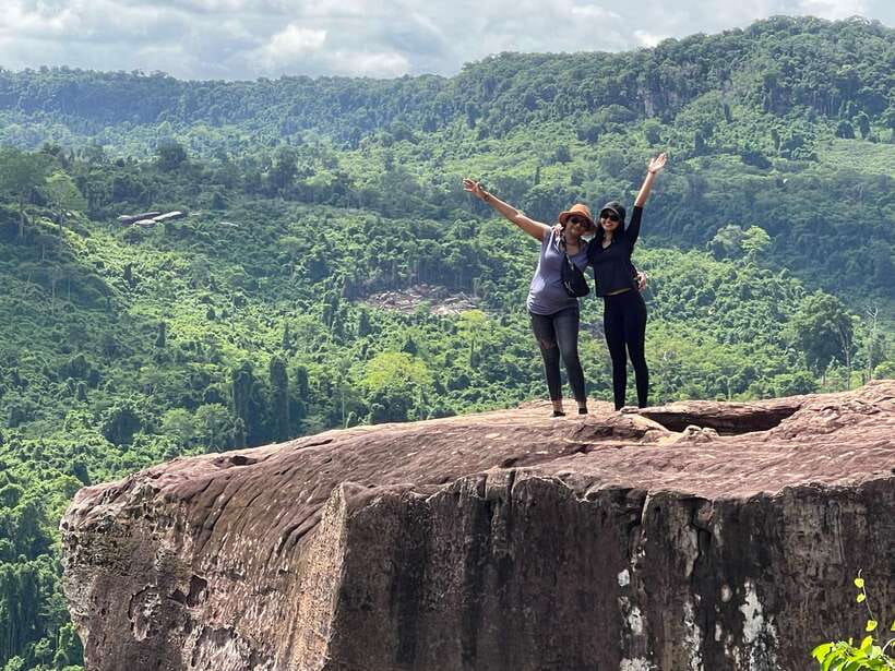 From Siem Reap: Banteay Srei and Kulen Waterfall Guided Tour - Peng Takhu and Peng Chrunh: a ridge view that feels quietly local