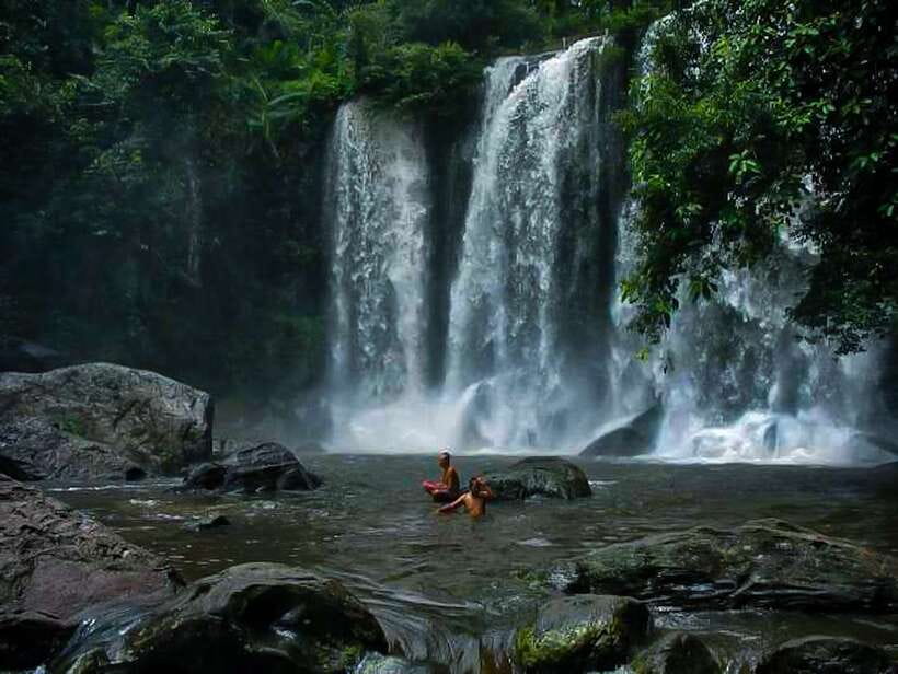 From Siem Reap: Guided Kulen Waterfall Tour - Getting there from Siem Reap: pickup, pace, and comfort
