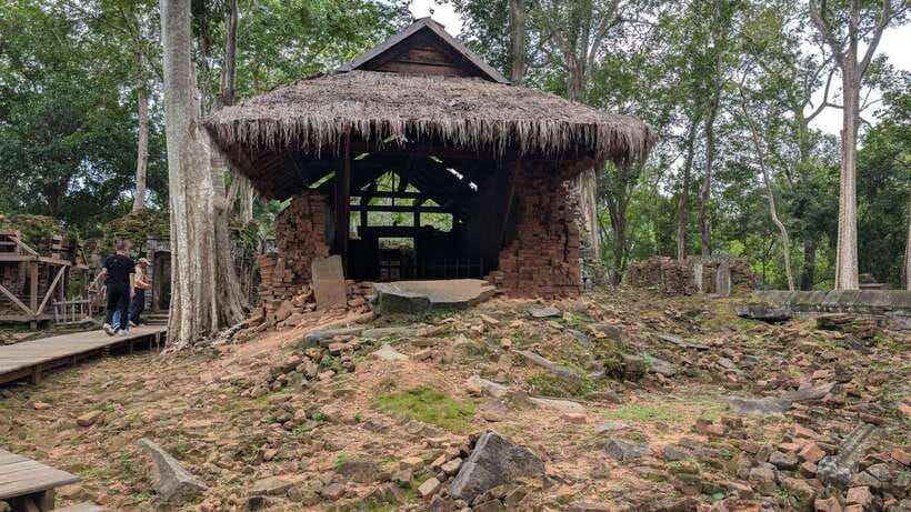 From Siem Reap: Koh Ker and Beng Mealea Private Day Tour - Guides make the day feel personal: Tola and Lok’s approach