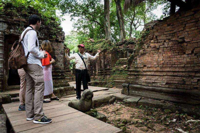 From Siem Reap: Koh Ker and Beng Mealea Temples Tour - Beng Mealea: a 12th-century sandstone temple reclaimed by the jungle