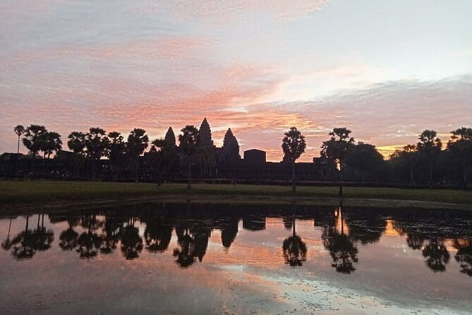 Full Day Angkor Wat Sunrise and Banteay Srei Tour - Preah Dak Village: Crafts, Daily Life, and a Real Break From Crowds