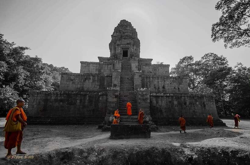Full-Day Angkor Wat Sunrise and Sunset Private Tour - Morning temples on the Small Circle: Ta Prohm’s movie roots and beyond