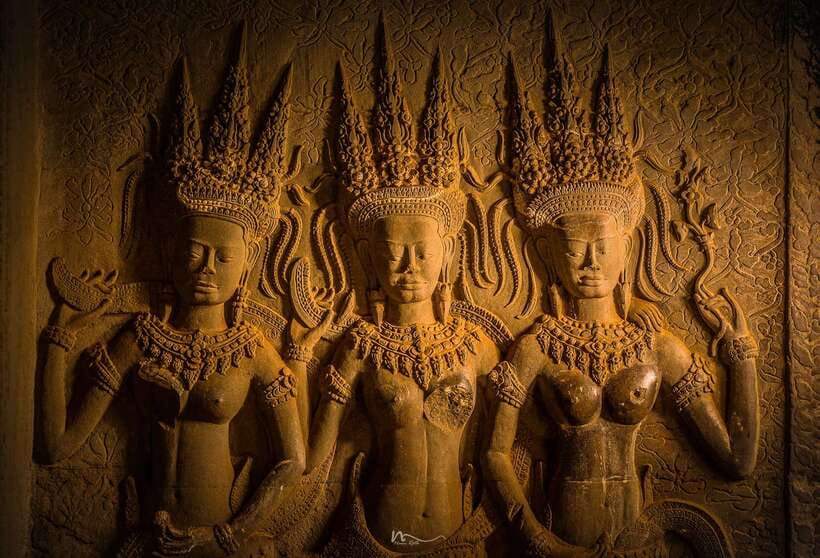 Full-Day Angkor Wat Sunrise and Sunset Private Tour - Pre Rup to Angkor Thom: from late 10th-century Hindu temple to Bayon faces
