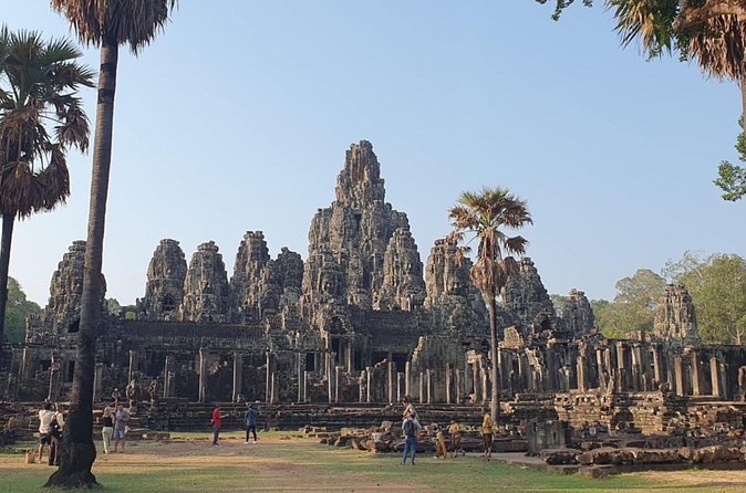 Full Day Angkor Wat Temples Tour with Pickup - Why an English-speaking driver-guide changes everything