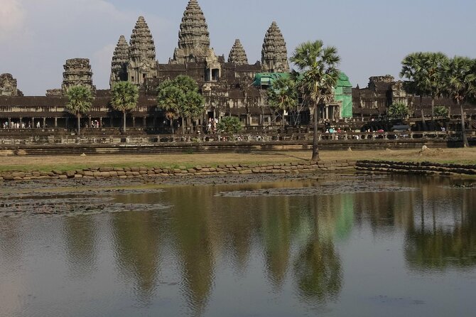 Full day exclusive tour for the main temples in Siem Reap - Stop 2: Bayon Temple Through the South Gate of Angkor Thom