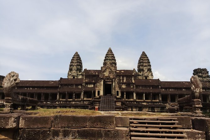 Full-Day Private Custom Tour in Siem Reap - Comforts that matter: water, cold towels, and included parking