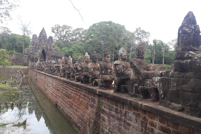 Full-Day Private Custom Tour in Siem Reap - Sunrise at Angkor Wat: the payoff and the early-morning reality