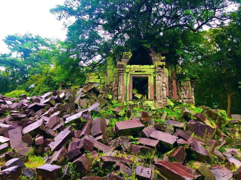 Full-Day Tour to Banteay Srey, Beng Melea & Kulen Mountain - What to Bring for a Temple-and-Waterfall Day in July Heat