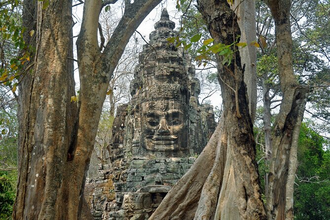Guided Private Tuk Tuk Tour Angkor Wat and Small Circle and Five Extras - Steep steps at Ta Keo and quick hits for Spean Thma and two myth-carving temples