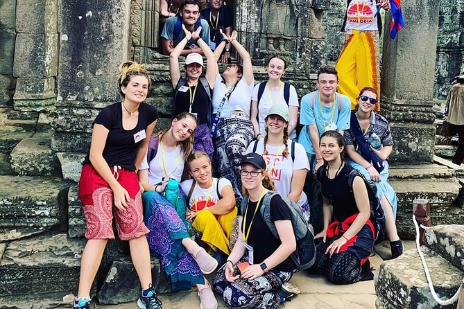 Half Day Angkor Wat Tour - Morning or Afternoon from Siem Reap - South Gate of Angkor Thom: smiling faces and fast-moving viewpoints