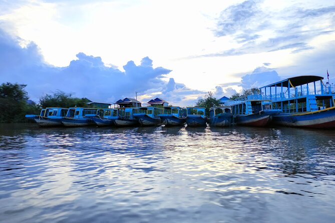 Half-Day Private Sunset Tour In Kampong Phluk From Siem Reap - On the water first: the boat cruise toward Tonle Sap