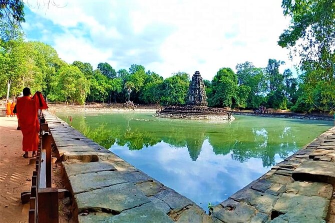 Kbal Spean Trekking Tour with Banteay Srei and Landmine Museum - Cambodia Landmine Museum: a modern history stop with weight