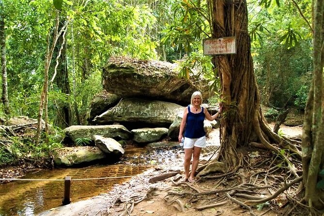 Kbal Spean Trekking Tour with Banteay Srei and Landmine Museum - Private vehicle comfort: why it improves the whole day
