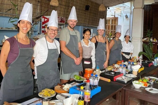 Khmer Cooking Class in Cambodia - Meet-and-Greet to Apron On: How the Class Gets Going