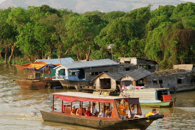 Kompong Khleang Floating Village from Siem Reap - Morning pickup: getting out of town without losing half your day