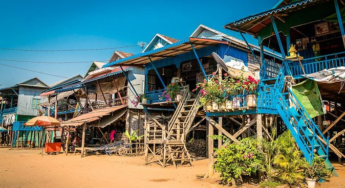 Kompong Phluk Floating village & Mangrove forest cruise - Mangrove forest cruise: wet-season canoe time (and the seasonal exception)
