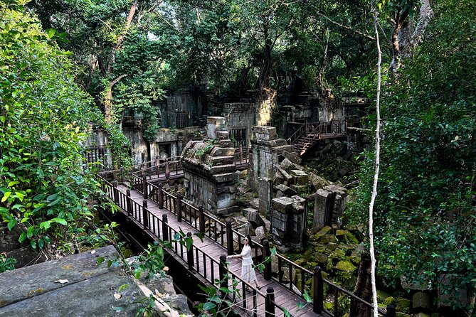Kulen Mountain Beng Mealea and Banteay Srei Tour from Siem Reap - Poeng Ta Kho, the Amazing Cliff: where the views do the talking