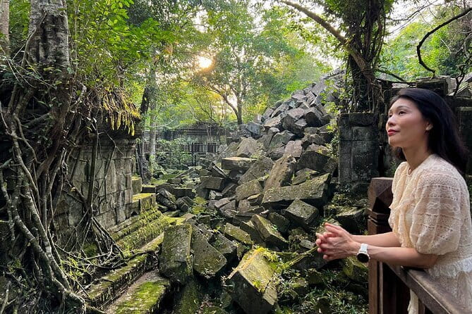Kulen Mountain Beng Mealea and Tonle Sap Tour in Siem Reap - Phnom Kulen Waterfall: Picnic Time, Limestone Water, and a Cold-Water Swim