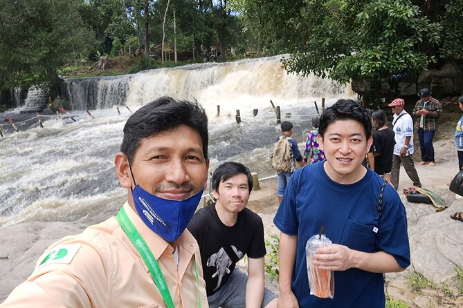 Kulen Waterfall & 1000 Lingas Join-in Tour - Stop 5: Poeng Ta Kho Amazing Cliff for Orange Rock Views
