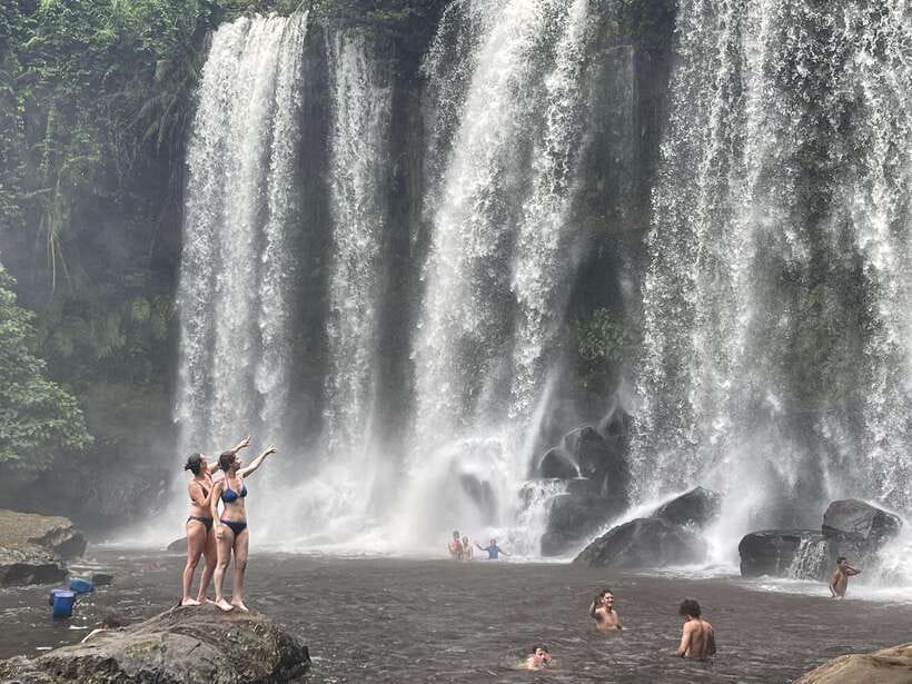Kulen Waterfall Day Tour with Snacks Small-Group - Lunch and the rhythm of an 8-hour day