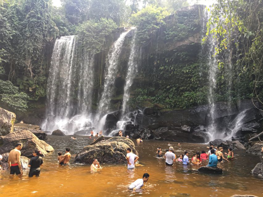 Kulen Waterfall Park with Small Groups & Guide tour - Wat Preach Angthom and Swimming Time: How the Day Cools Off
