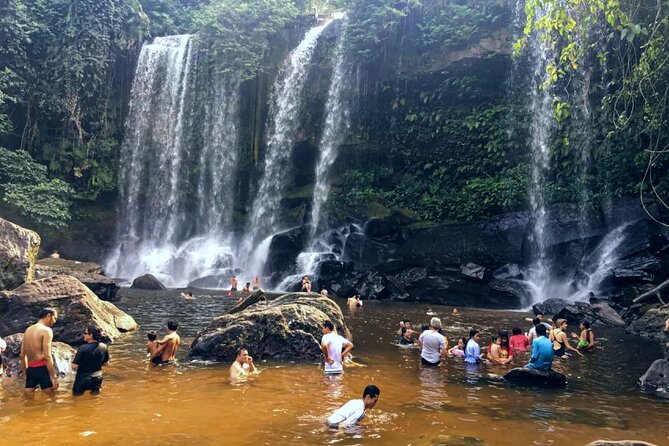 Kullen Waterfall Park with Small Group included entrance fee - Stop 3: Preah Ang Thom pagoda and a reclining Buddha moment