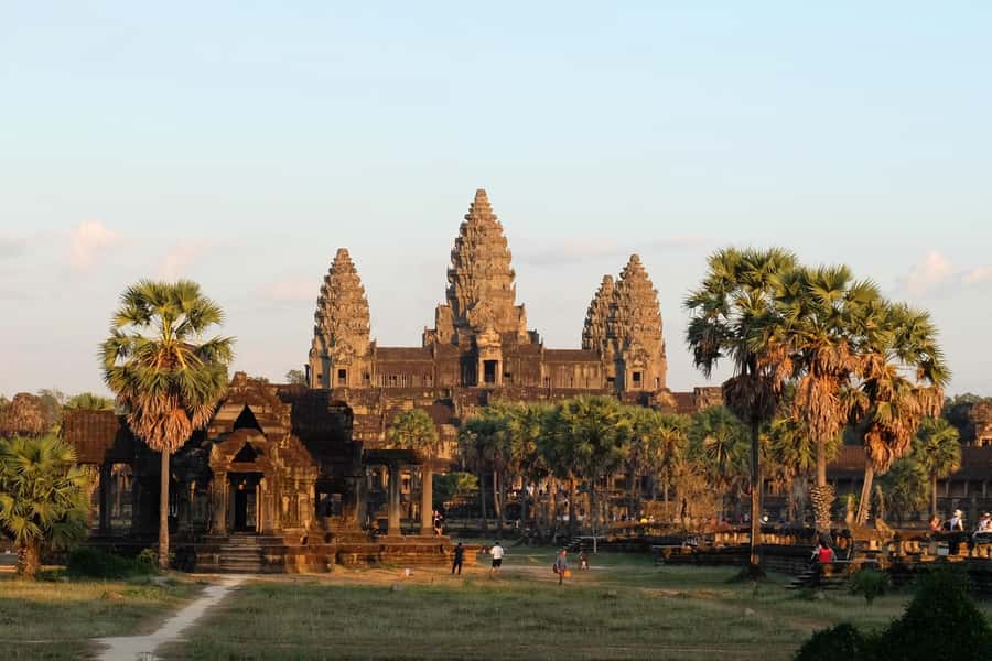 Luxury Private 2-Day Angkor Wat with English or German Guide - The logistics that actually affect your day