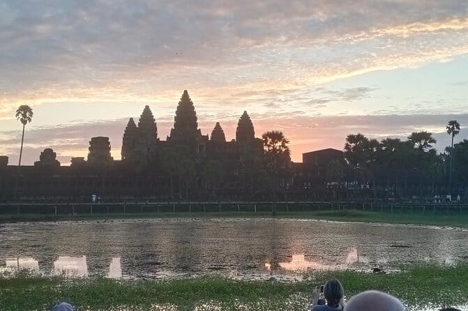 One Day Sunrise Private Tour at Angkorwat with Major Temples - Your guide and the “human upgrade” of live commentary