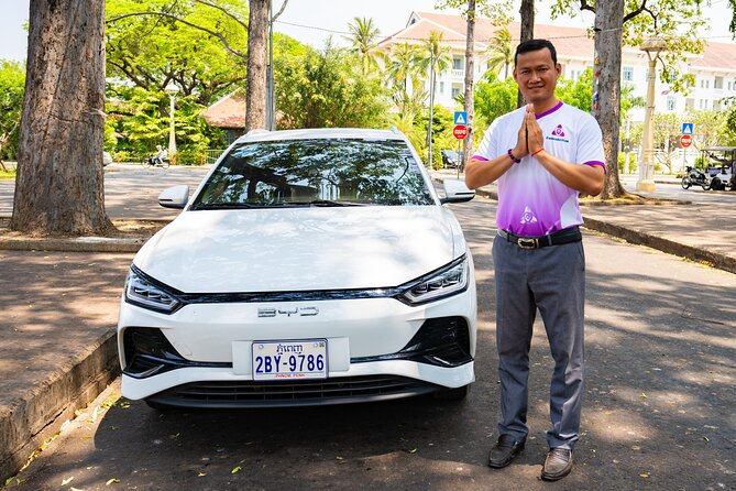 One Way Airport Transfer to or from Siem Reap City - Inside the Ride: Comfort, Cooling, and Luggage Relief