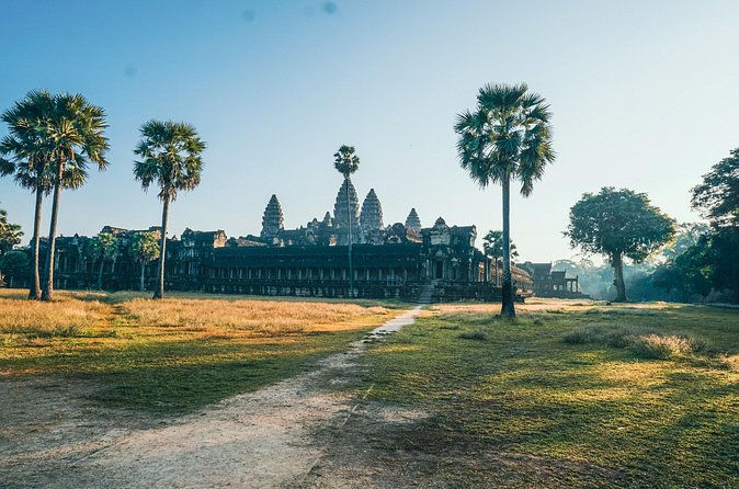 Personalised Angkor Wat Sunrise Tour by TukTuk - The guide factor: what you gain from English explanations