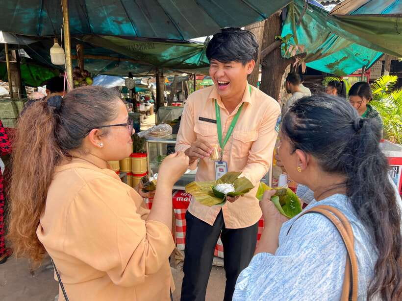 Phnom Kulen Park: Tour with Elephant Forest from Siem Reap - Picnic Lunch by the Water: Simple, Filling, and Well Placed