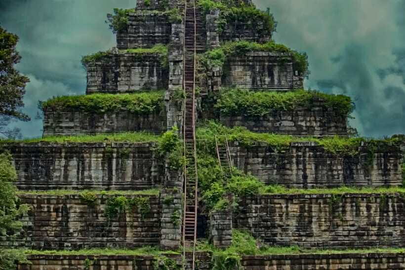 Prasat Thom, Koh Ker Group & Beng Mealea Full-Day Tour - Dress Code and Walking Notes for Temples You’ll Actually Explore