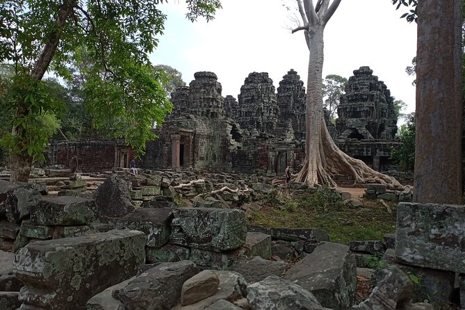 Preah Khan, Neak Pean and Pre-Rup Private Tour - Srah Srang: The Water Reservoir Stop Most People Skip