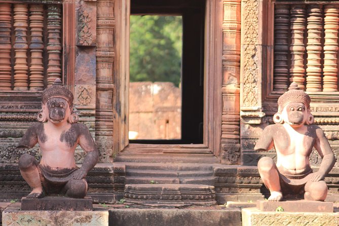 Private 03 Day Tour-Discovery of Angkor Temples Siem Reap - Day 1: Bakong, Preah Ko, Lolei, plus crafts and the Old Market