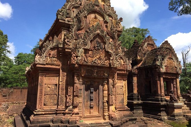 Private 03 Day Tour- Fully experienced Trip to Ancient Temples - Day 2: Angkor Wat, Angkor Thom South Gate, and Phnom Bakheng sunset