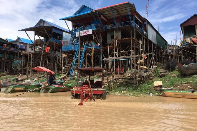 Private 03 Day Tour- Fully experienced Trip to Ancient Temples - Day 3: Prasat Bakong’s Rolouse Group and Kompong Phluk on Tonle Sap