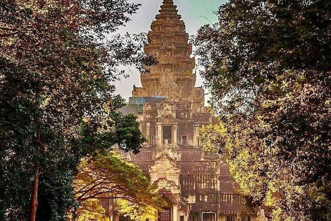 Private 2 Days Angkor Wat Sunrise, Floating Village & Beng Mealea - Kompong Khleang on Tonle Sap: stilt houses, sampan time, and real life
