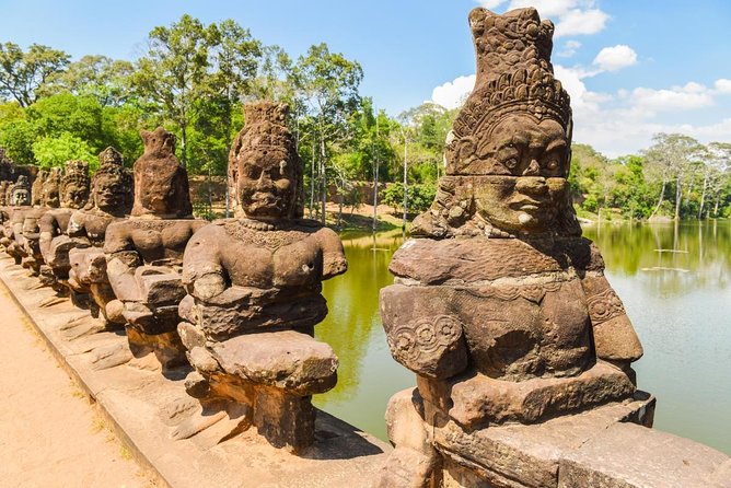 Private Angkor Sunrise Bayon Ta Prohm Bonteay Srie Vip Tour - Why a 4:40am Angkor Wat sunrise tour is different
