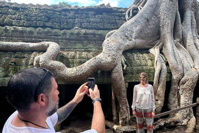 Private Angkor Temples Discovery Hosting by Local Expert - Terrace of the Elephants and Srah Srang: the stops that add meaning