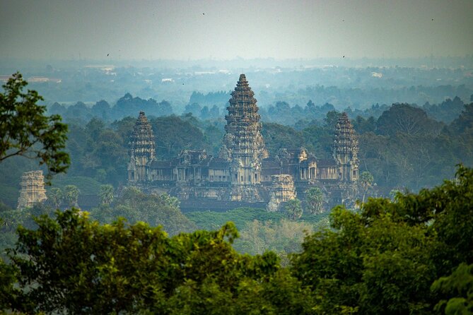 Private Angkor Temples Discovery Hosting by Local Expert - The guide factor: the difference between seeing Angkor and understanding it