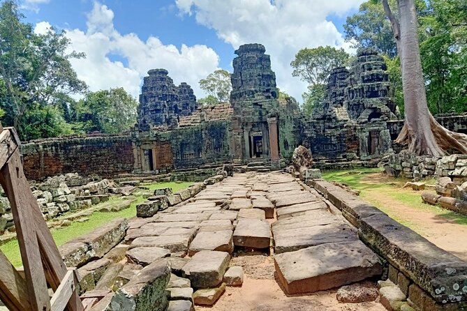 Private Angkor Wat Guided Sunset Tour - Meals and add-ons: when the 4-course option helps (and when it doesn’t)