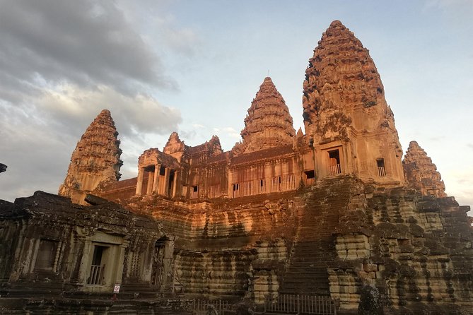 Private Angkor Wat Temple Tour - Angkor Wat: Suryavarman II, three levels, and the five towers at 65 meters